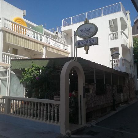 Miron Apart&Rooms Rafailovici Exterior photo