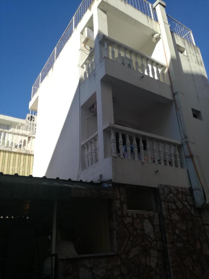 Miron Apart&Rooms Rafailovici Exterior photo