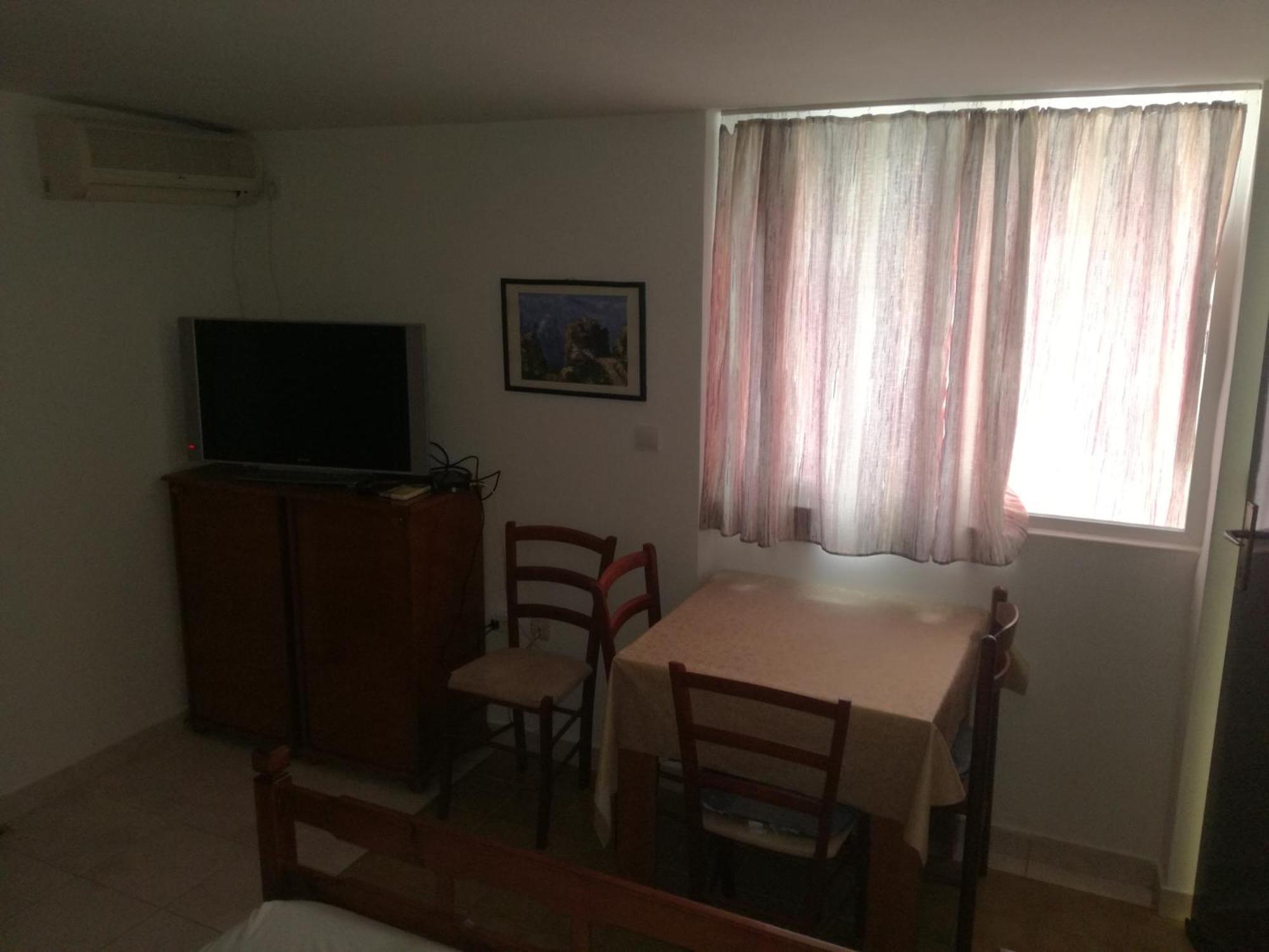 Miron Apart&Rooms Rafailovici Exterior photo